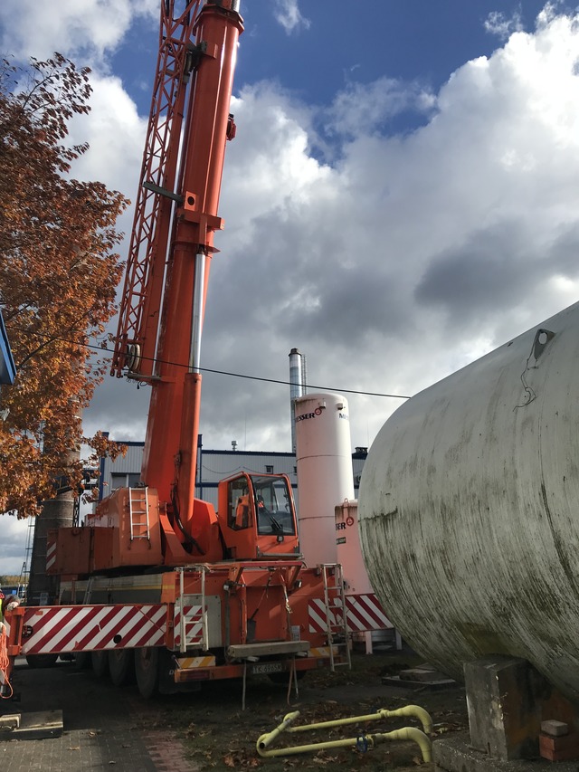 Zdjęcie przedstawiające zlecenie 'Demontaż i montaż - skraplacz wyparny NH3 w przetwórni warzyw 'Allmiz' Sp. z o.o. w Dęblinie'