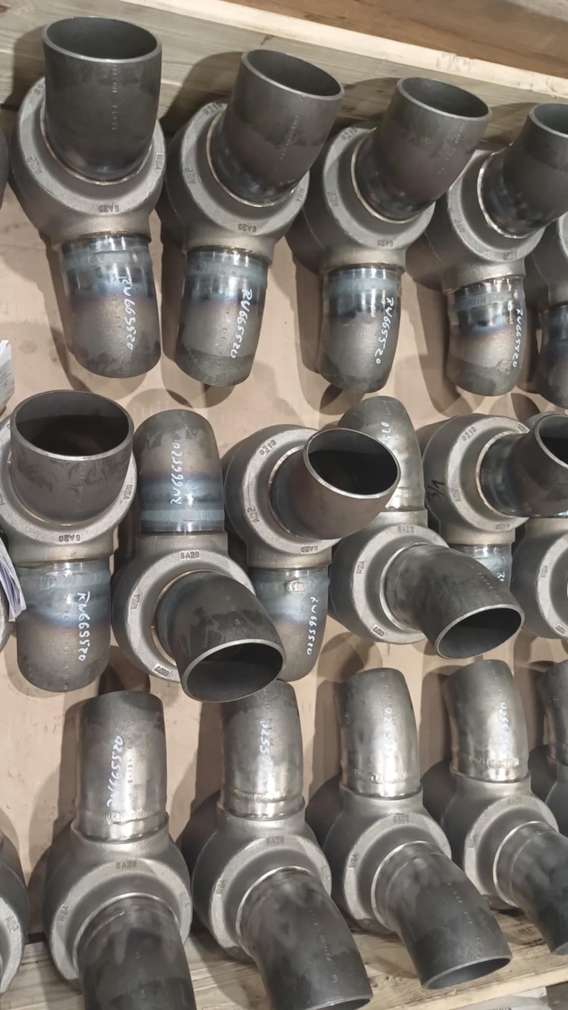 Zdjęcie przestawiające prefabrykację zaworów dla GEA Prenzlau.