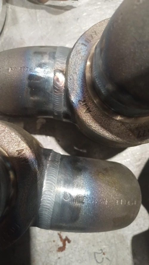 Zdjęcie przestawiające prefabrykowane zawory.