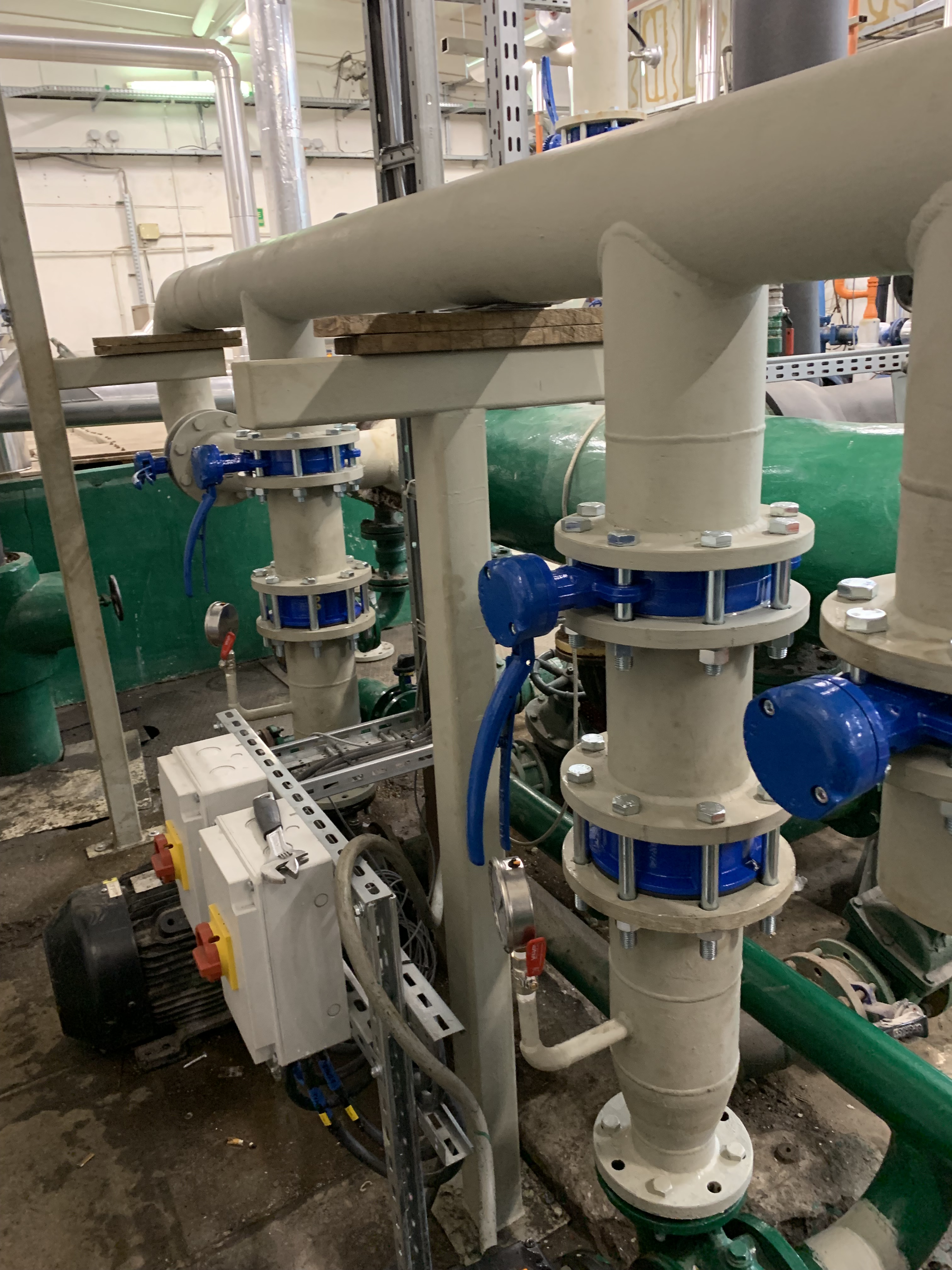 Zdjęcie przedstawiające zlecenie 'Modernizacja wody lodowej dla Spółdzielni Mleczarskiej Włoszczowa'